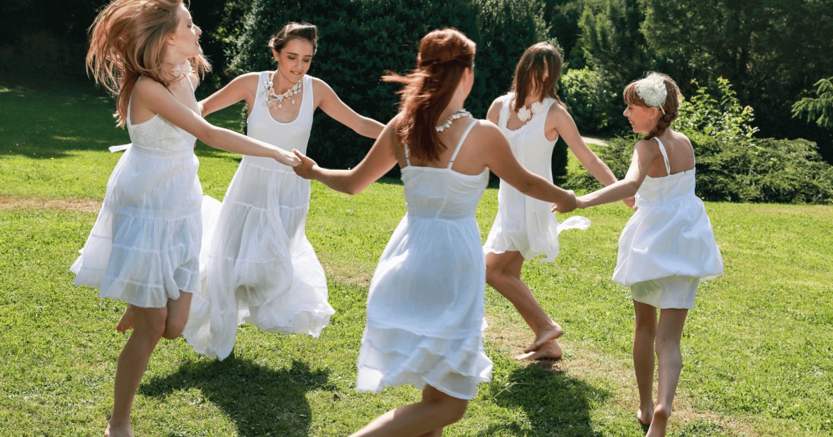 Sotto le antiche stelle: il potere e i segreti dei Cerchi di Donne